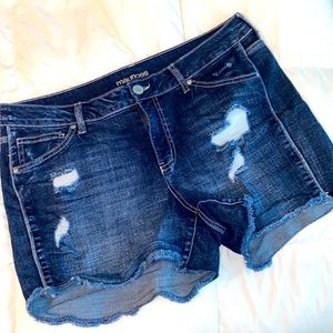 Maurice’s size 16 rip shorts. Like new
